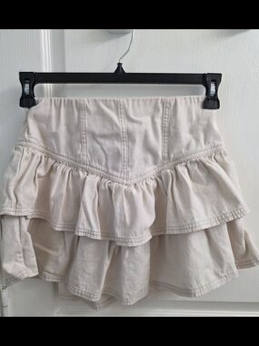 American Eagle Outfitters Cream Ruffle Mini Skirt